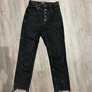 Abercrombie Ultra High Rise Straight Size 2
